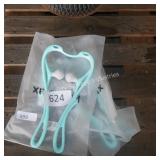 2 deep tissue massagers