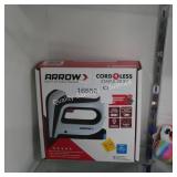 arrow stapler gun (display)