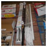 4pc shower/curtain/closet rods