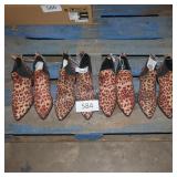 4 pair asst size womens boots