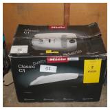 miele classic c1
