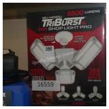triburst shop light (display)