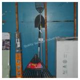 3pc garden tools (damaged)