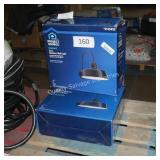 2-12' outdoor wall light