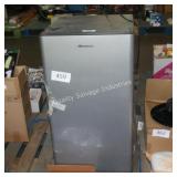 hisense mini fridge - not tested