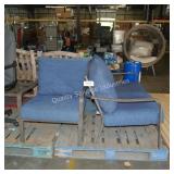 2pc outdoor lawn furniture w cushions