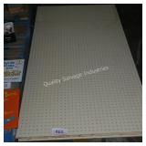 5-66ï¿½ x34.5ï¿½ peg board