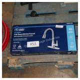pull down kitchen faucet