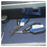 2 kobalt scissors (display)