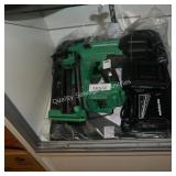 metabo strip nailer w/batt&chg (display)