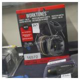 3m bluetooth head phones (display)