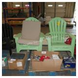 2 patio chairs 1 cushion