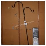 double shepherd hook missing metal piece
