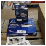 2 light fixtures