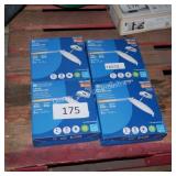 4 recessed lights