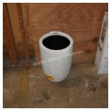 planter (damaged)