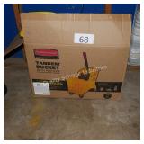 rubbermaid tandem bucket