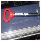 7/8ï¿½x6.5ï¿½ red head hitch pin (display)