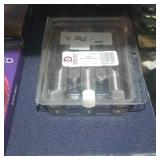 3ct 1ï¿½ - 12 taper taps (display)
