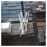 metal supports