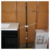 rubbermaid push broom