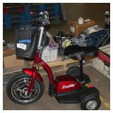 NEW ZOOMEE scooter (keys in office)