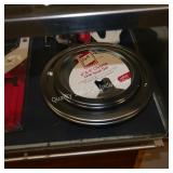 2/6" & 2/8" drip pans (display)