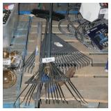 3pc garden tools (damaged)