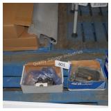 2 asst car parts