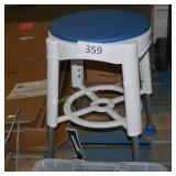 shower stool w/swivel seat