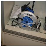 kobalt circular saw (display)