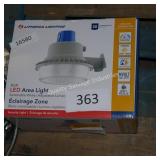 led area light