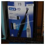 oral b rechargeable tooth brushes