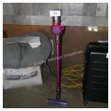 NOT TESTED NO CHARGER dyson vac