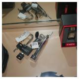 trailer pin lock & master lock w/ keys (display)