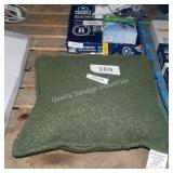 green accent pillow
