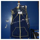 6-med hunter vests