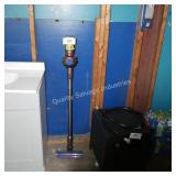 dyson v7 cordless vac -tested -works
