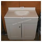 30ï¿½ vanity w top