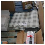 2 anti fatigue mats