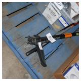 weed puller & scrub brush
