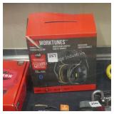 3m work tunes head hones (display)