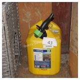 5 gal fuel can