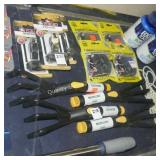 4 plastic garden cultivator (display)