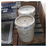 2 buckets carbon bond