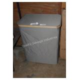 green laundry tote