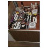 lot of asst makeup (display)