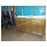 60" vanity w top (top cracked)