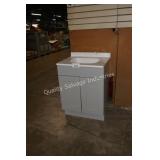 24" vanity w top