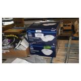 2 light fixtures